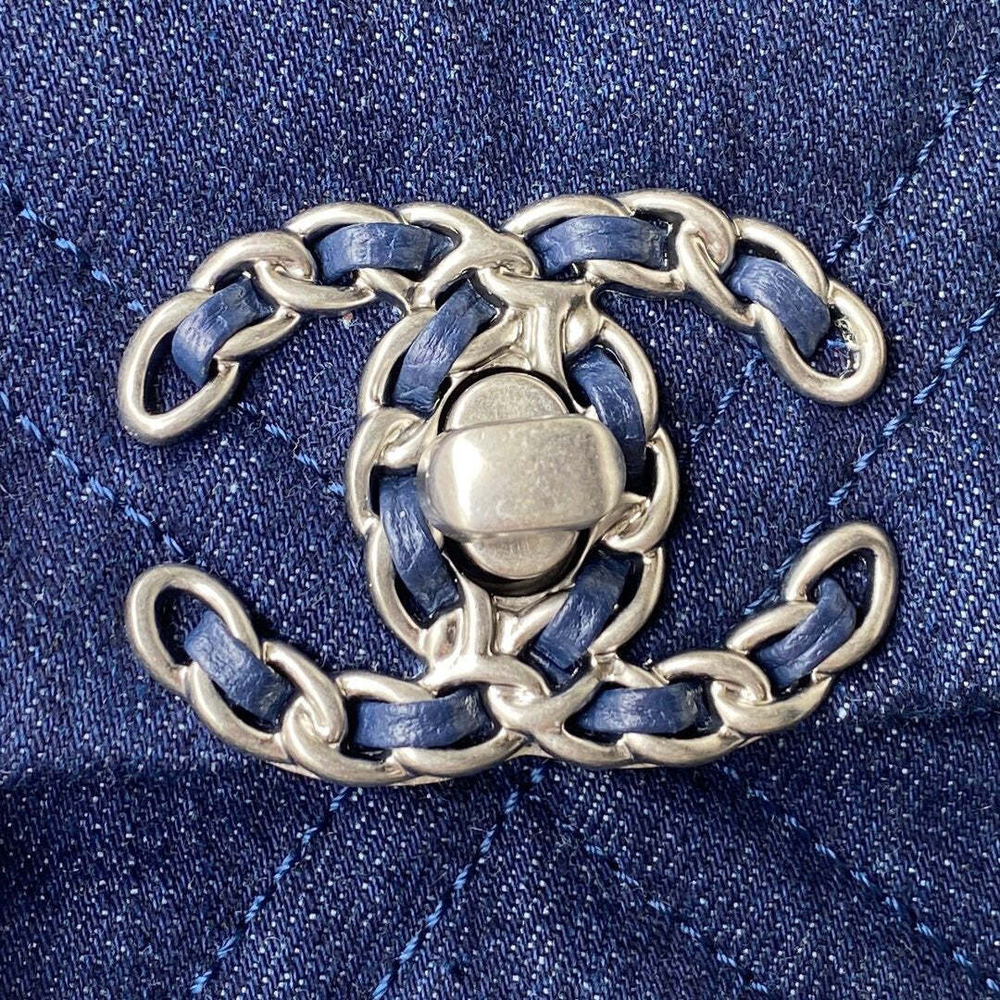 Chanel 19 30 cm