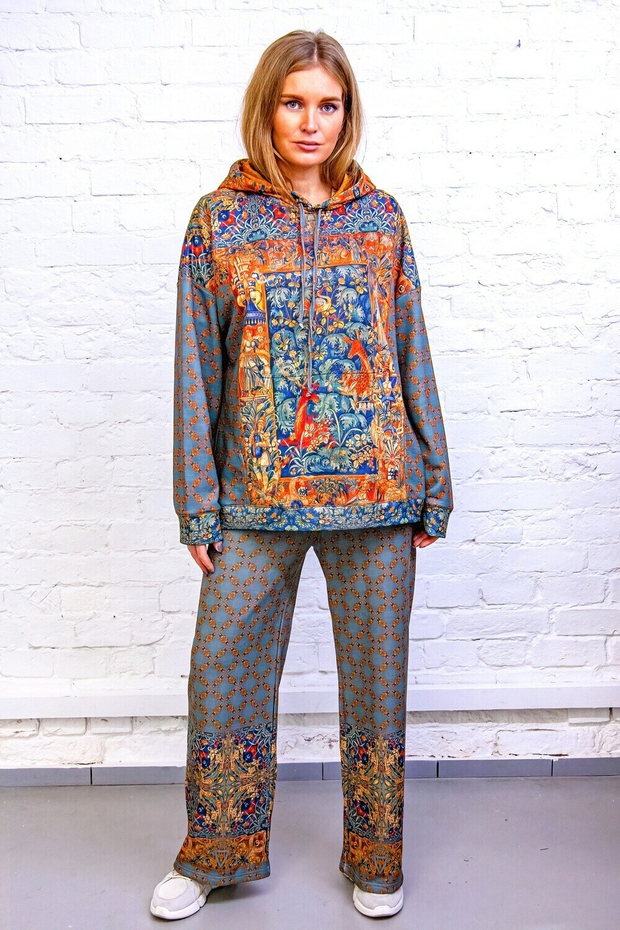 Комплект (худи и брюки) "Сказочный лес", мотивам фламандского гобелена 16 века, выполненного в технике мильфлёр