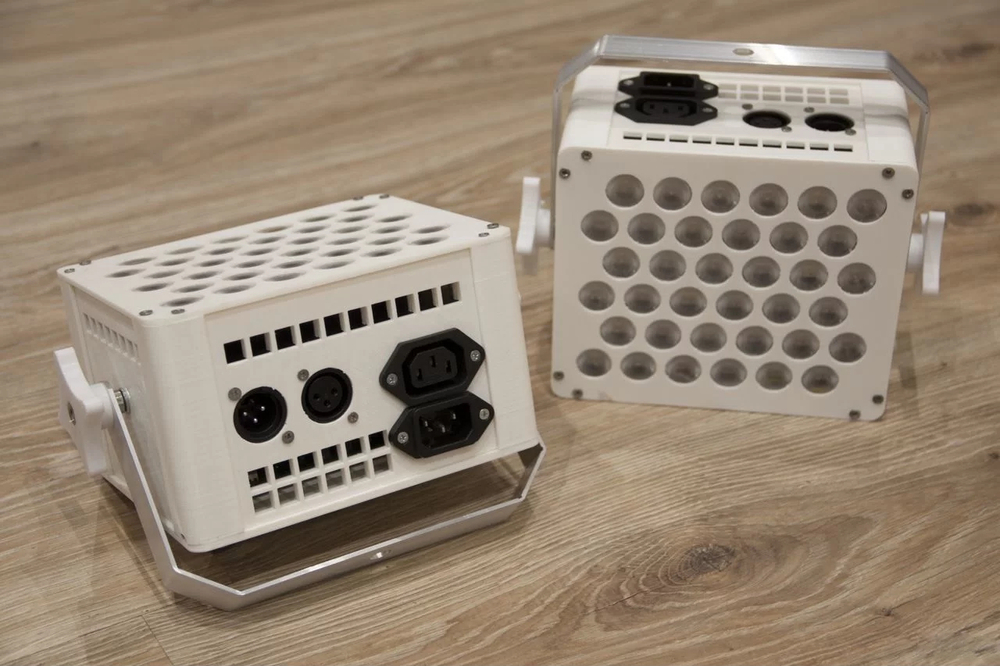 Светодиодный прожектор LED PAR RGBW и Warm+Cold White