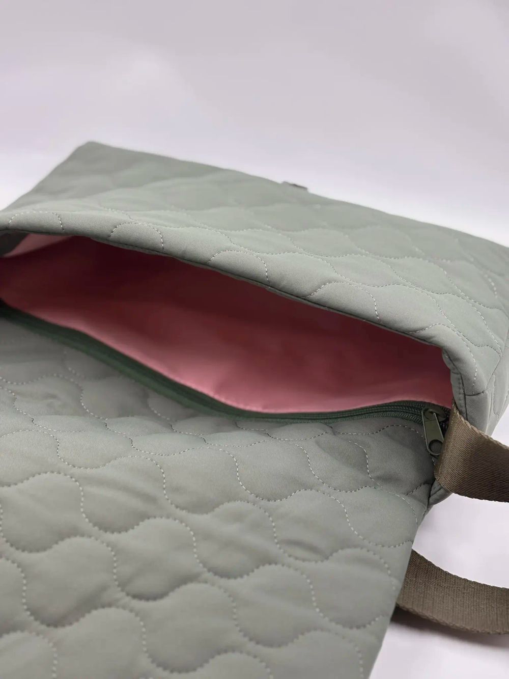 Сумка Aika Bags Почтальонка хвоя