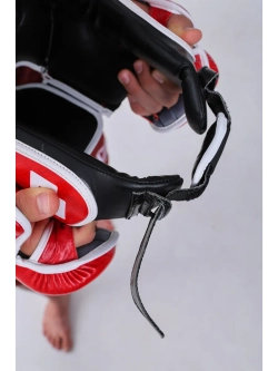 Профессиональный кожаный шлем для тренировок