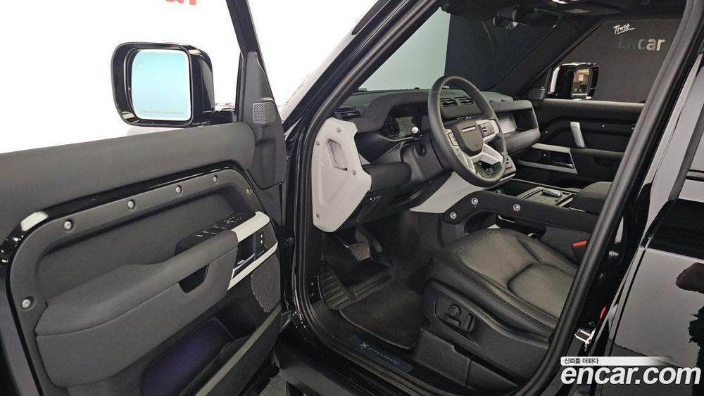 Land Rover Defender (L663) 110 P300 X-Dynamic SE (06.2023)