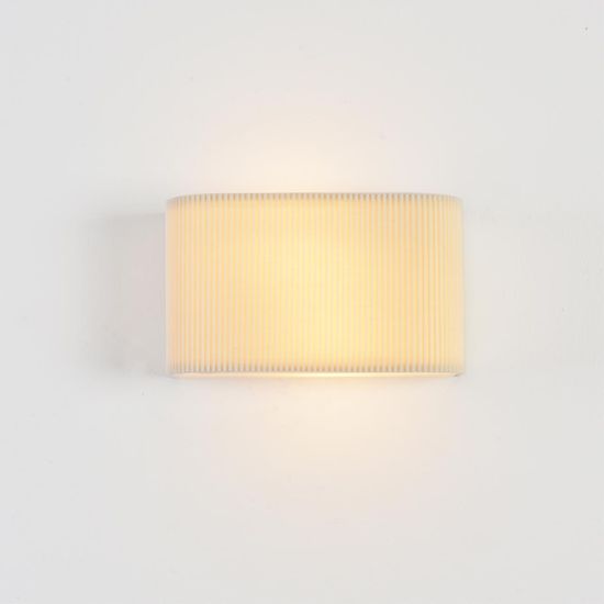 8327/2W MODERNI LN26 424 белый/бежевый, металл/текстиль/пластик Бра E14 LED 2*10W 220V GOFERA