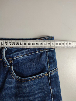 Джинсы Stradivarius зауженные 42 размер