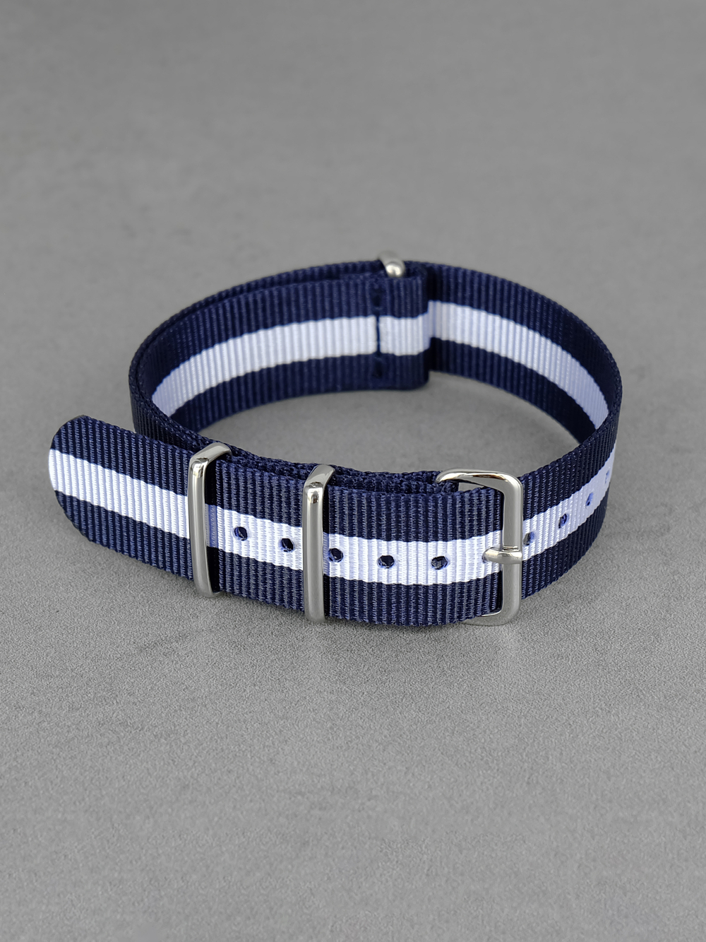 Nato Strap - нейлоновый ремешок для часов