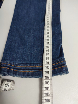 Джинсы Reserved с рваным эффектом 44 размер