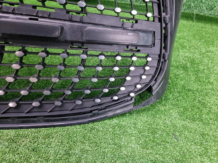 Решетка радиатора Mercedes GLB X247 (2019-2023)