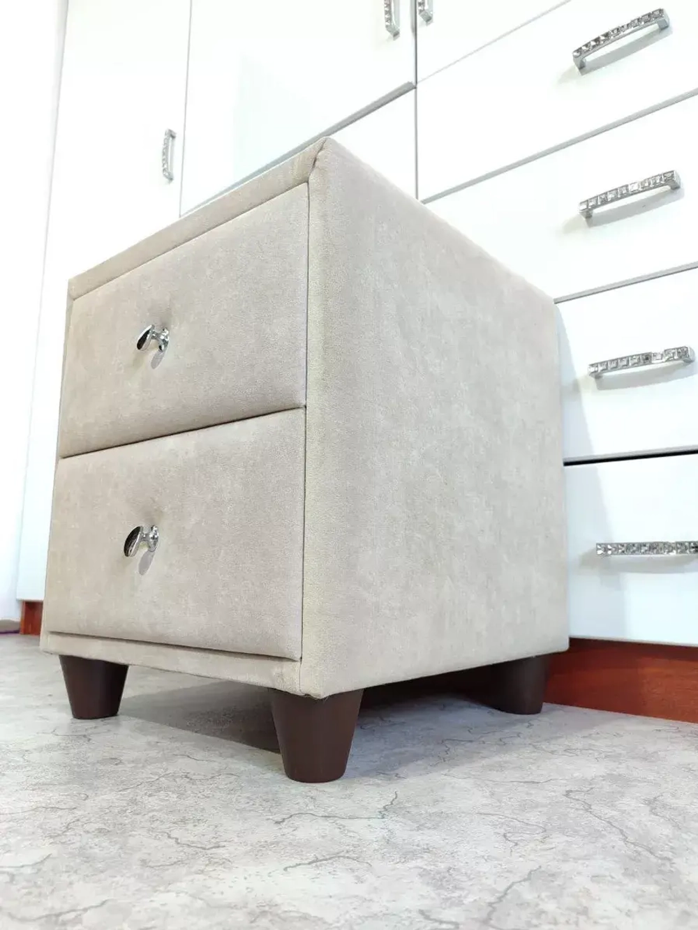 Мебельные ножки пластиковые для дивана шкафа и тумбочки