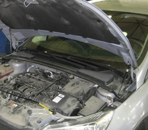 Амортизатор (упор) капота на Ford Focus 3 UP 2734(седан,универсал,хэтчбек, с 2011 г.в.)Atlant
