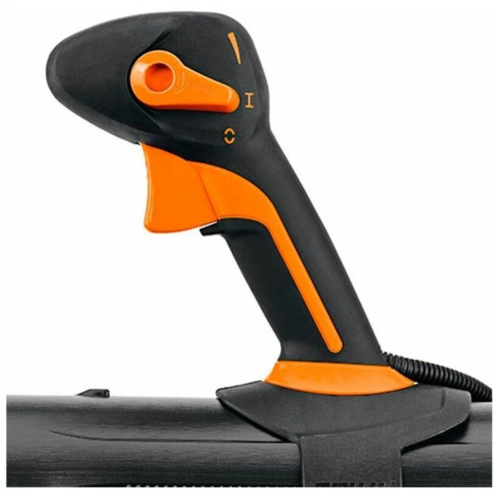 Бензиновая воздуходувка STIHL BR 200