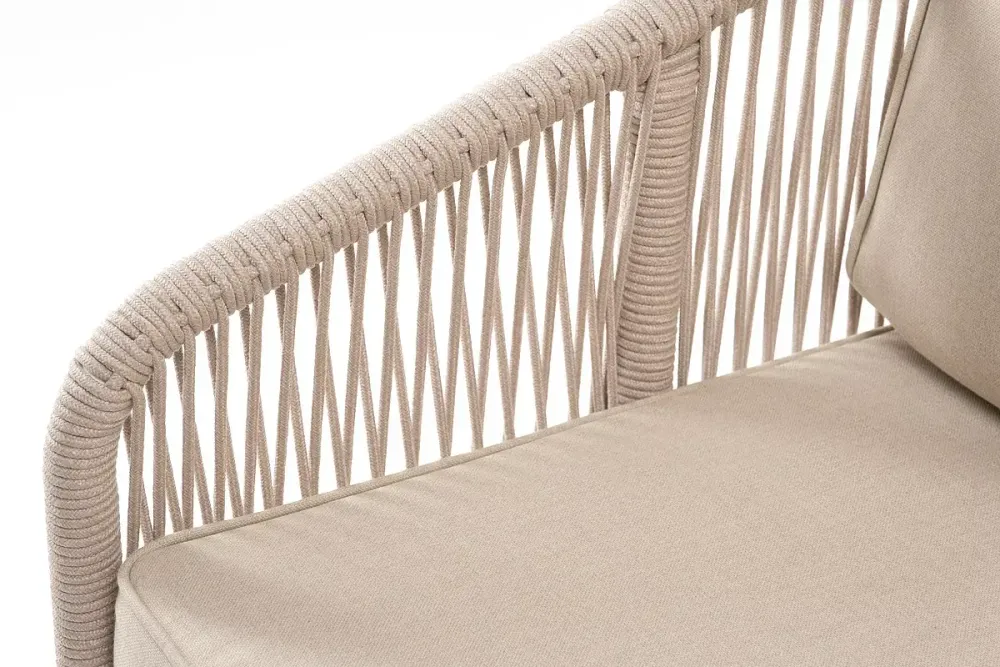 "Канны" диван 2-местный плетеный из роупа, каркас алюминий белый муар, роуп бежевый круглый, ткань бежевая 052