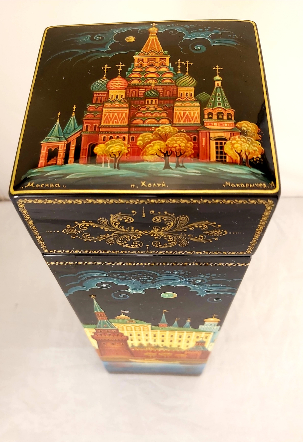 Футляр подарочный для бутылки "Москва Златоглавая" (Ручная роспись Палех)