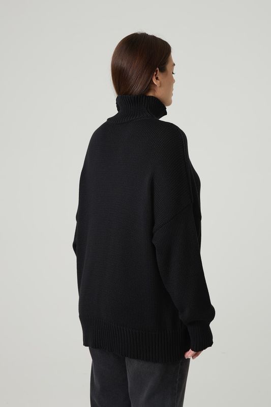 Свитер вязаный удлиненный, черный