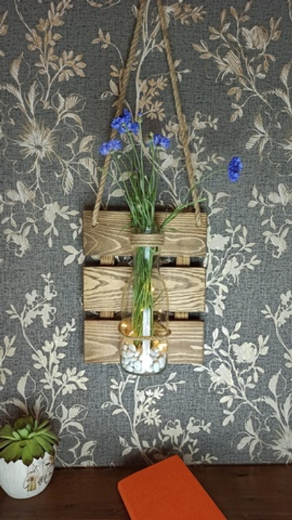 Настенная ваза на деревянном основании wall vase 6