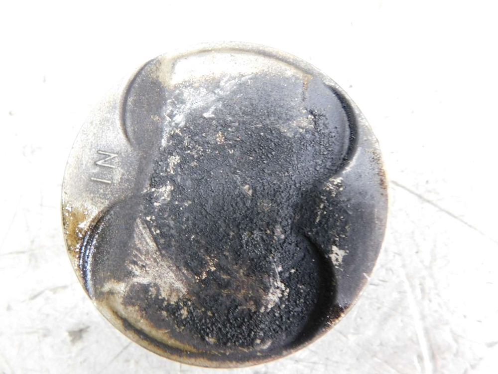 поршень Yamaha V-max 1200 3UF 2