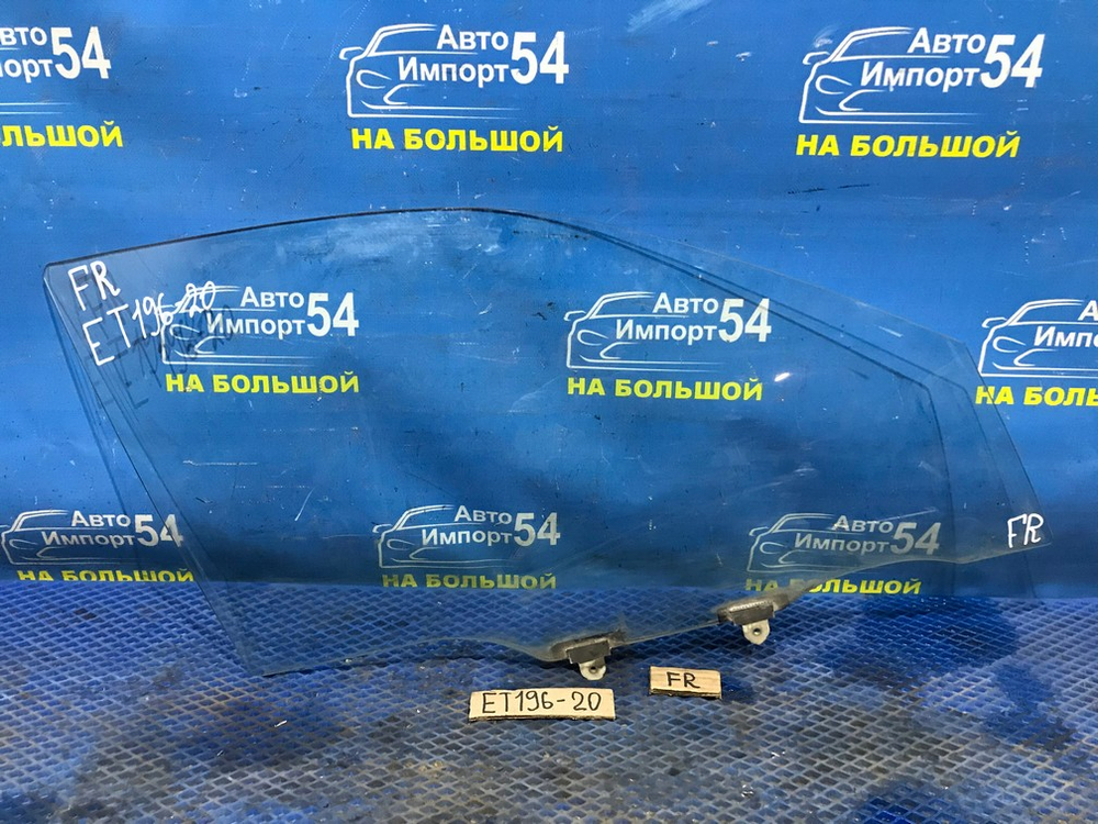 Стекло двери передней правой TOYOTA CALDINA 1996