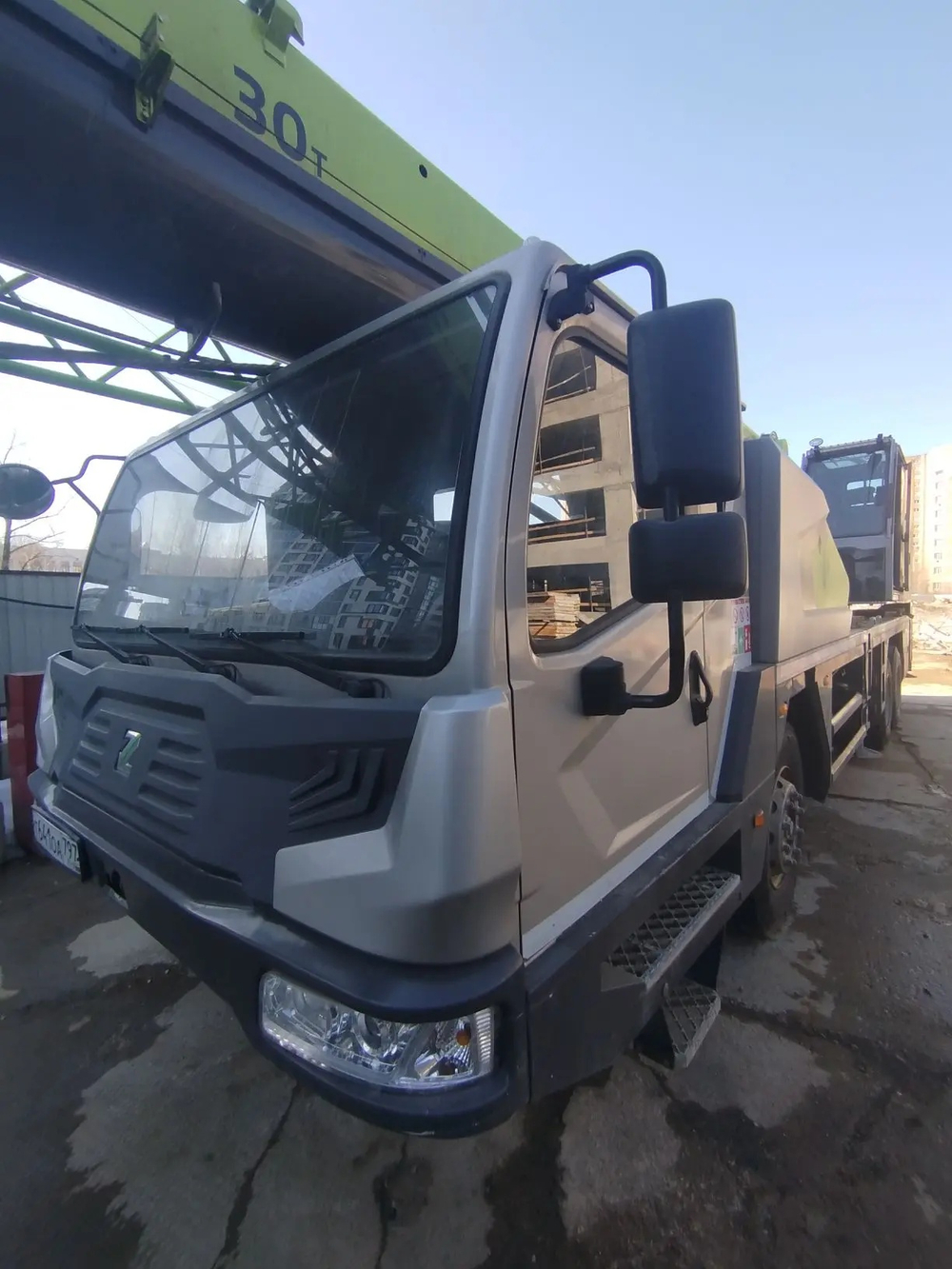 Zoomlion ZTC* 6x4 Автокран ZTC300V 	(Дизельный, 7,8 л, 313 л.с., МТ)
