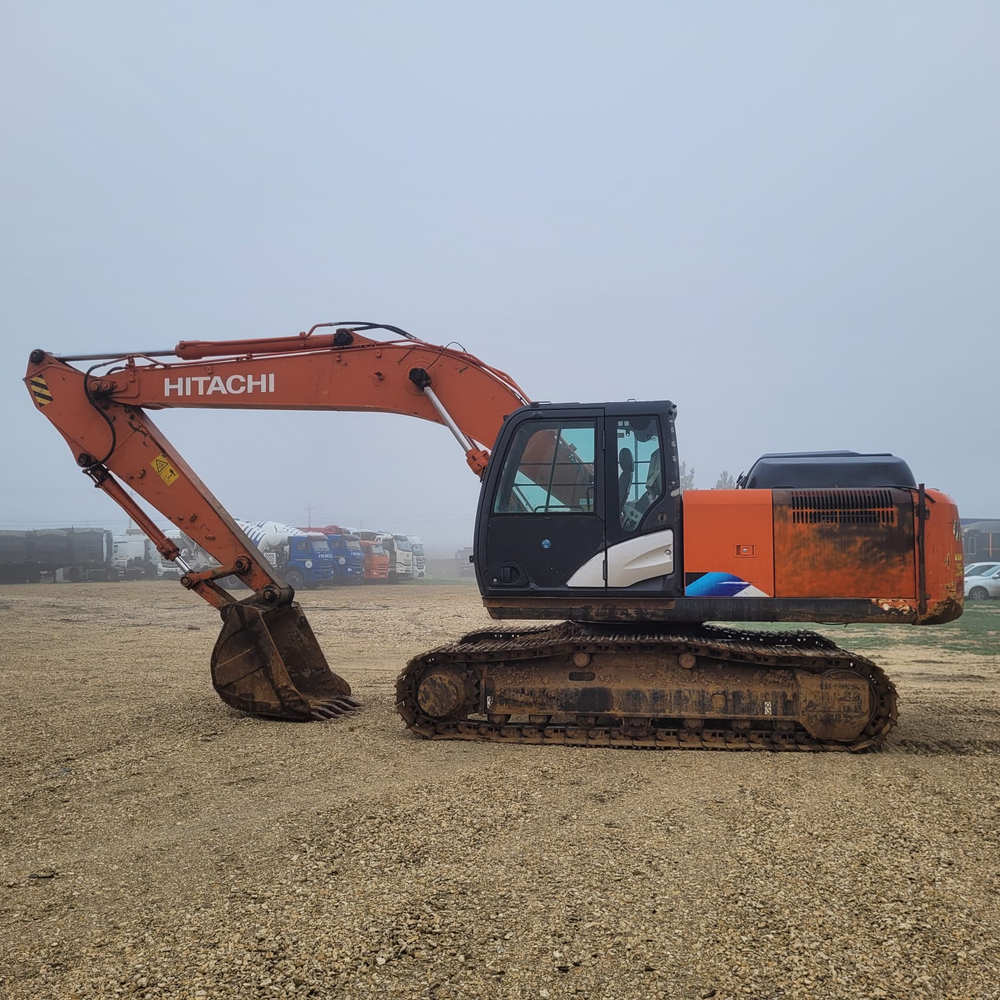 HITACHI ZX200 Экскаватор ZX200-5A (Дизельный, 5,2 л, 163 л.с., АТ)