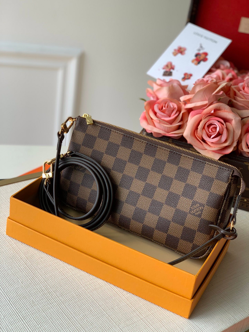 Louis Vuitton Pochette Accessoires