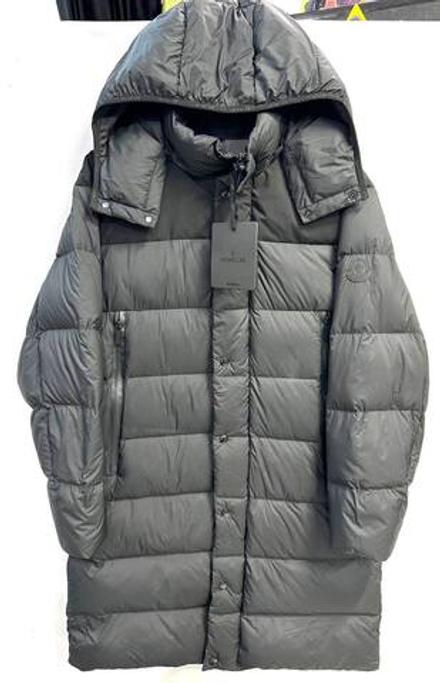 Пуховик Moncler