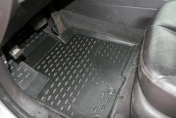 Коврики Standard, 3D в салон HYUNDAI Santa Fe 05/2010-2012, 4 шт. (полиуретан, чёрные) Element.NLC.3D.20.37.210