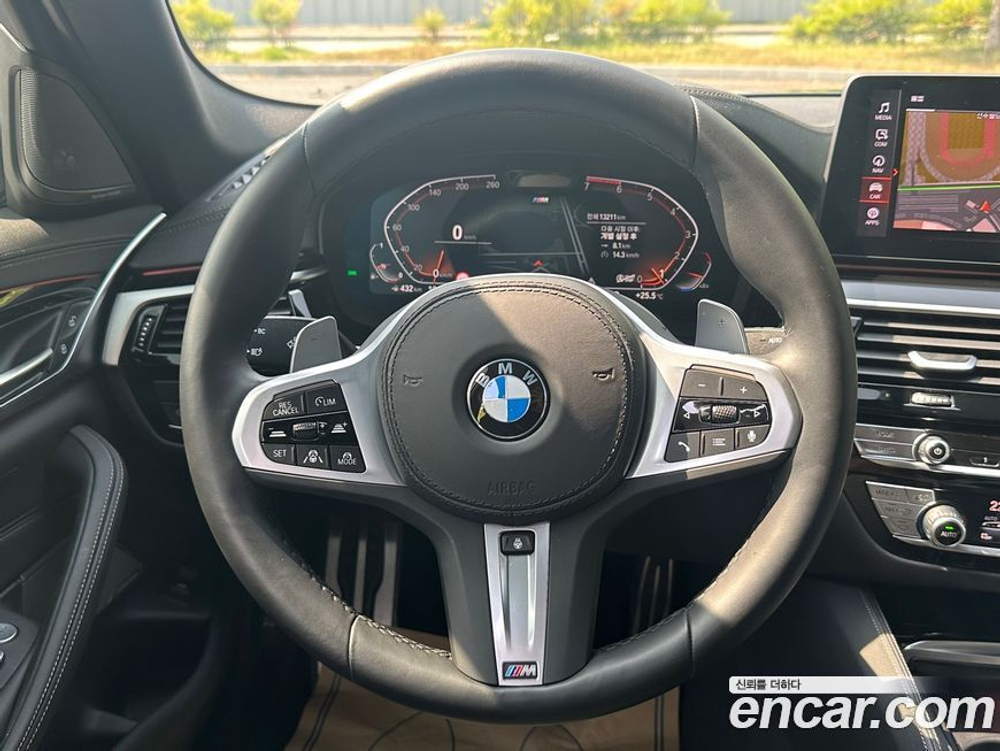 BMW 5 Series (G30) 530i xDrive M Sports (01.2023)
