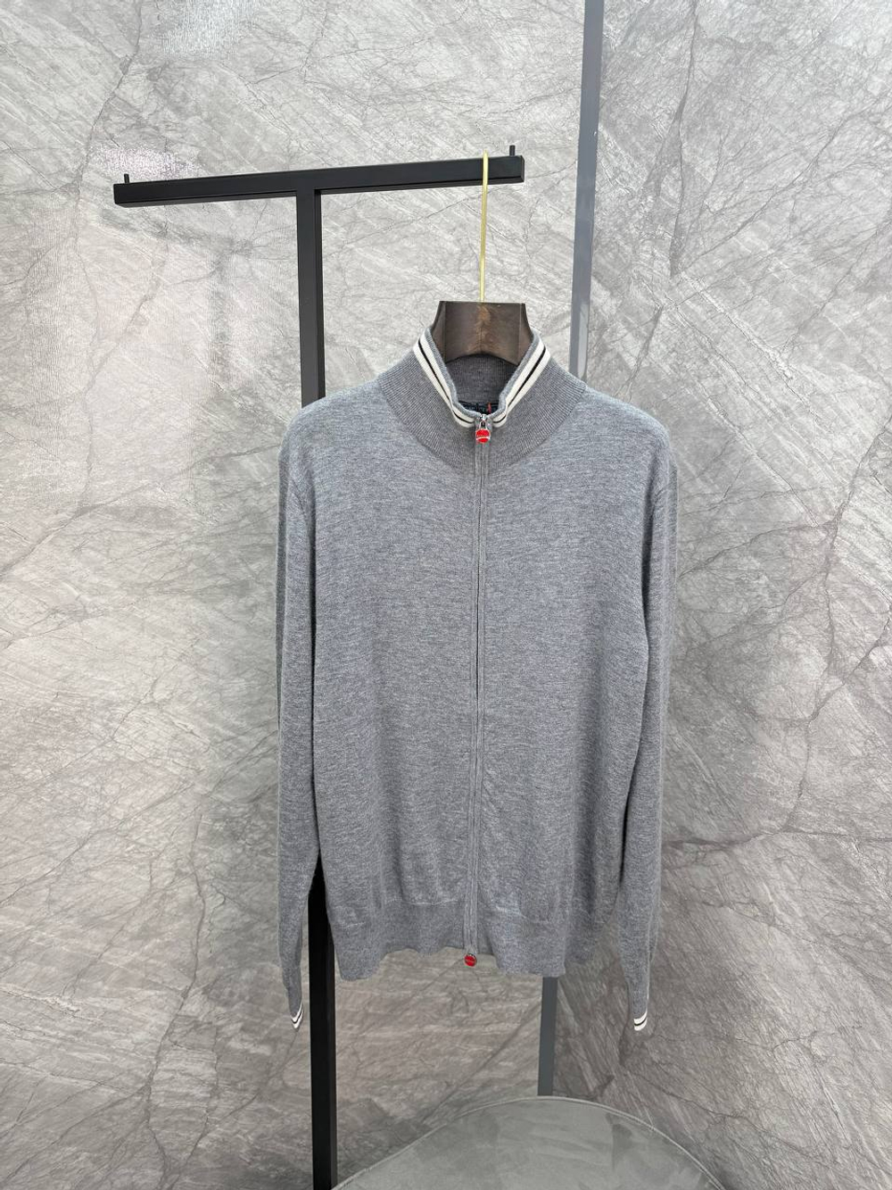 Кардиган Kiton