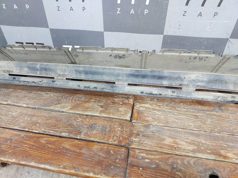 Подножка порога левого Mercedes GLE (C292) 15-19 Б/У Оригинал A2926900055