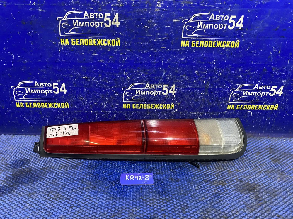 Стоп левый TOYOTA LITEACE 1999