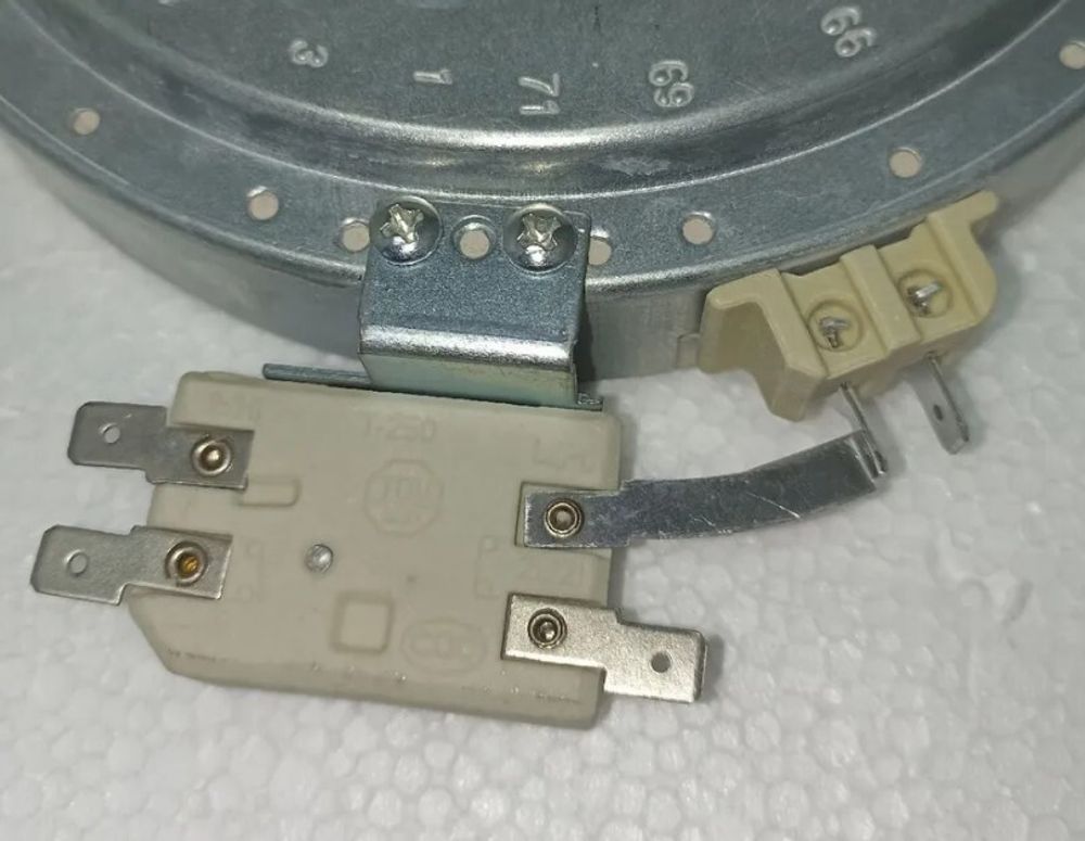 Конфорка для стеклокерамической плиты Beko-Hansa-Indesit 1200W 162926001, 162926016, 1650734811, 8001779, 139052, EGO 10.74431.054 / 10.74433.004