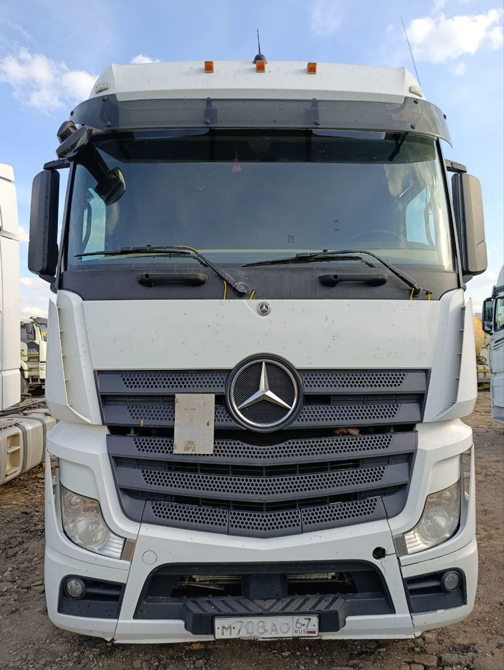 Mercedes-Benz ACTROS 4x2 Седельный тягач 1845 LS (Дизельный, 12,8 л, 476 л.с., МТ)