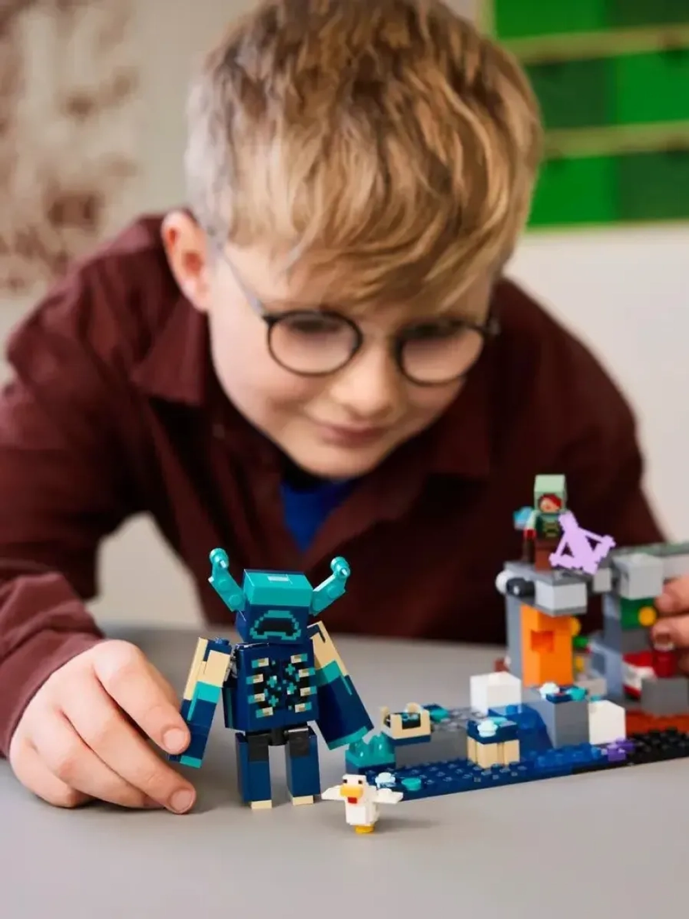 Лего Майнкрафт Столкновение с Варденом 21274