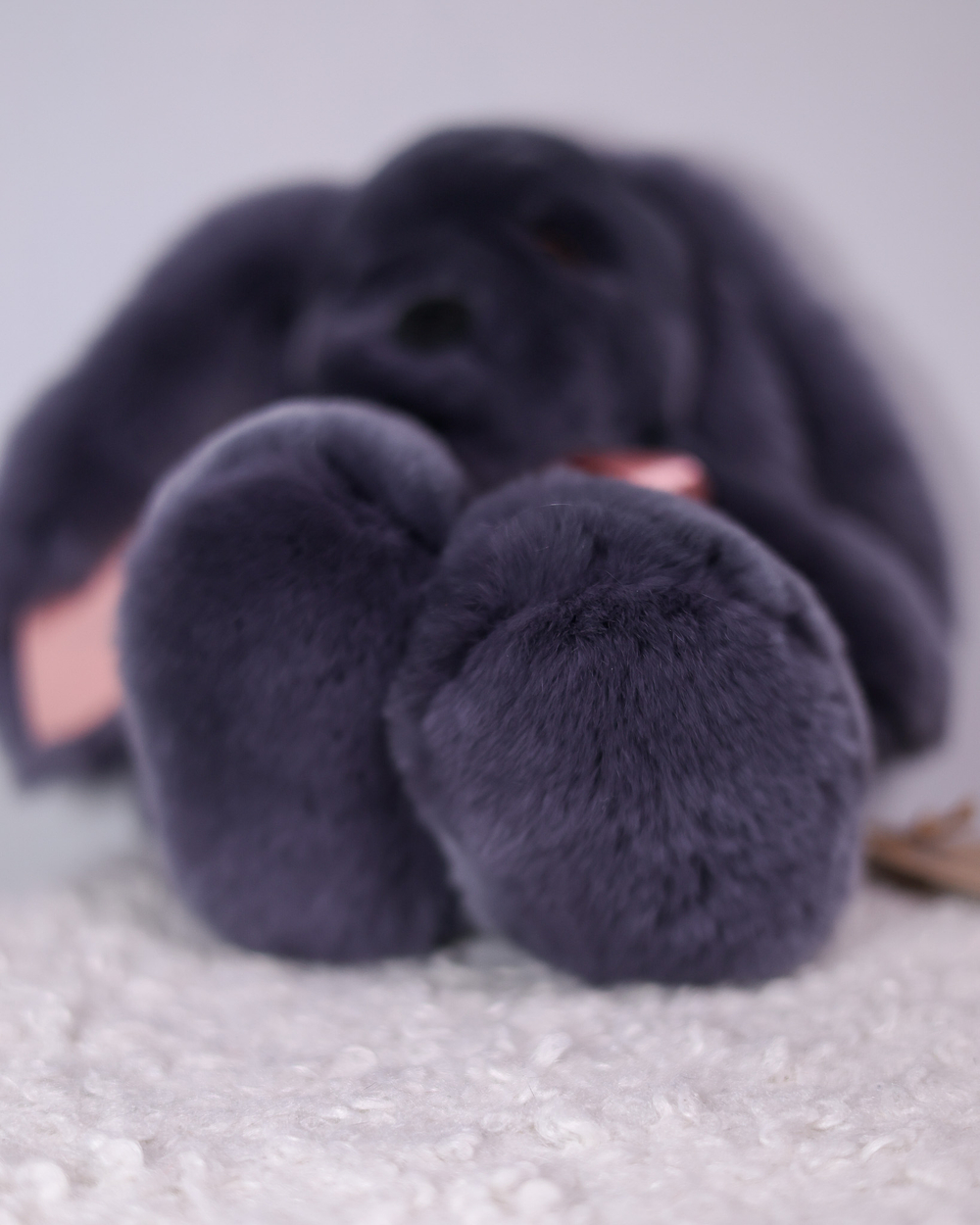 Зайчик Бигфут (темный графит)