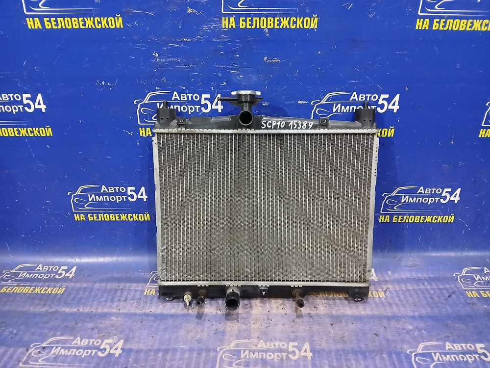 Радиатор двигателя TOYOTA VITZ 1999-2001