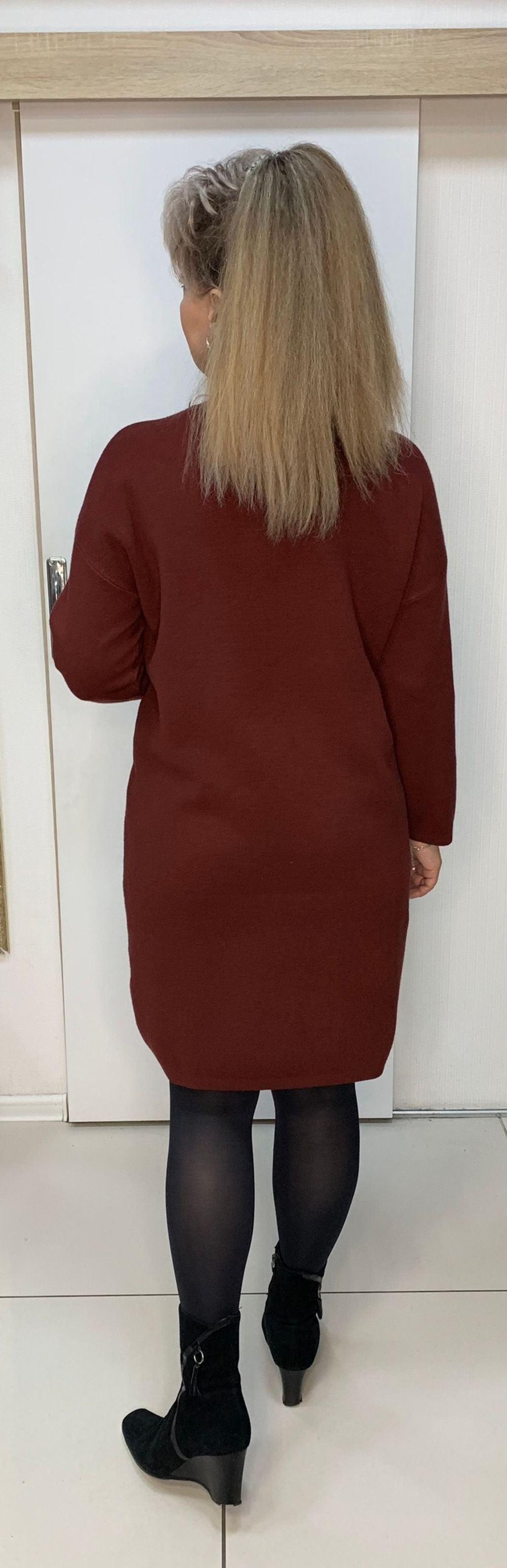 Терракотовое итальянское платье с помпоном