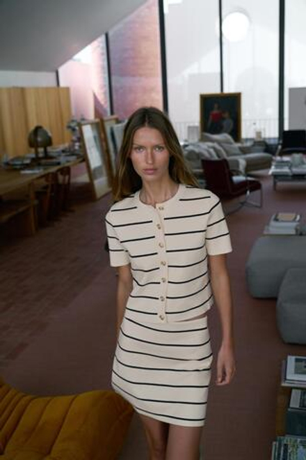 ZARA ТРИКОТАЖНАЯ МИНИ-ЮБКА В ПОЛОСКУ, В ПОЛОСКИ