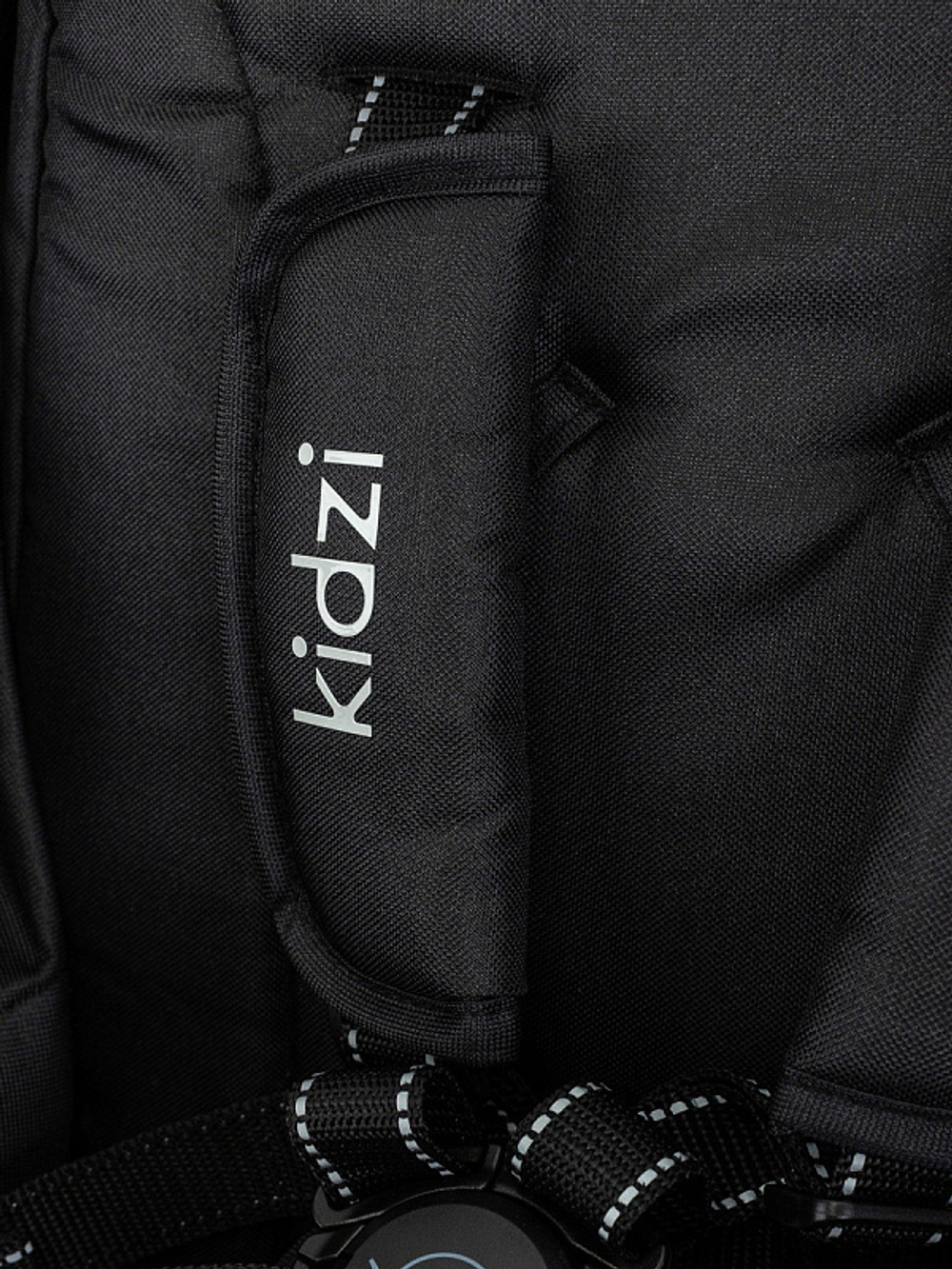 Прогулочная коляска Kidzi Storm Black