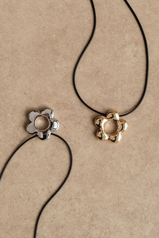 Чокер-шнурок Ромашка / Eza Jewelry