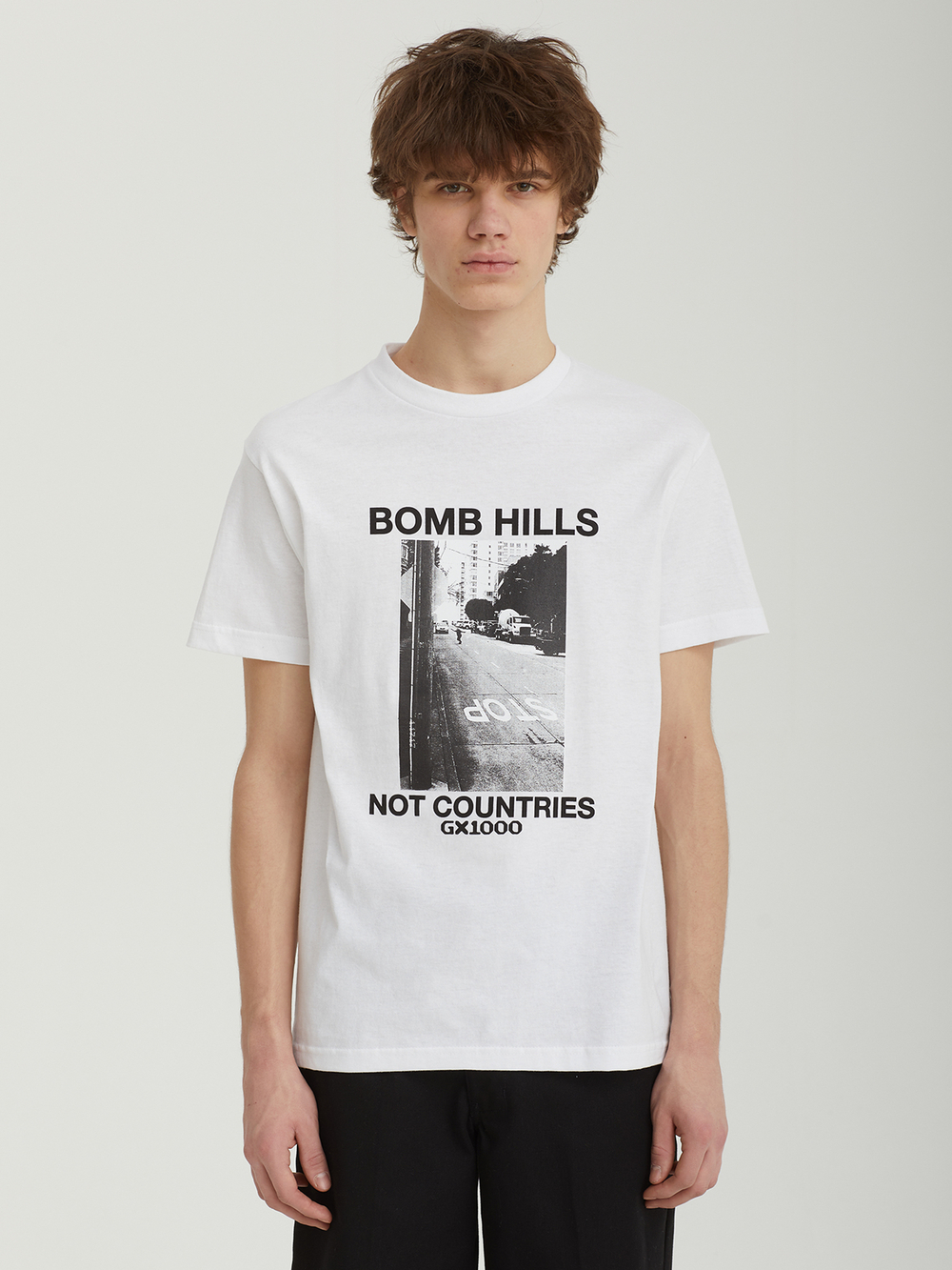 Мужская Футболка Bomb Hills Not Countries