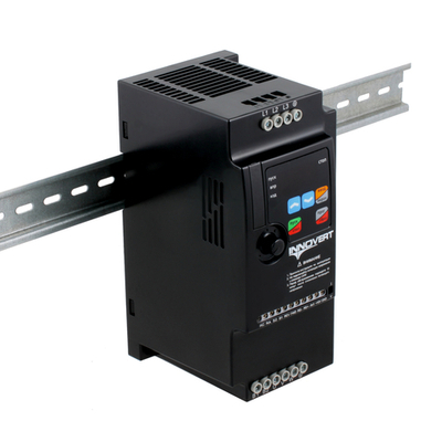 Преобразователь INNOVERT ISD552M43E mini PLUS, 5.5 кВтx380 В, выходной ток 12.5 А