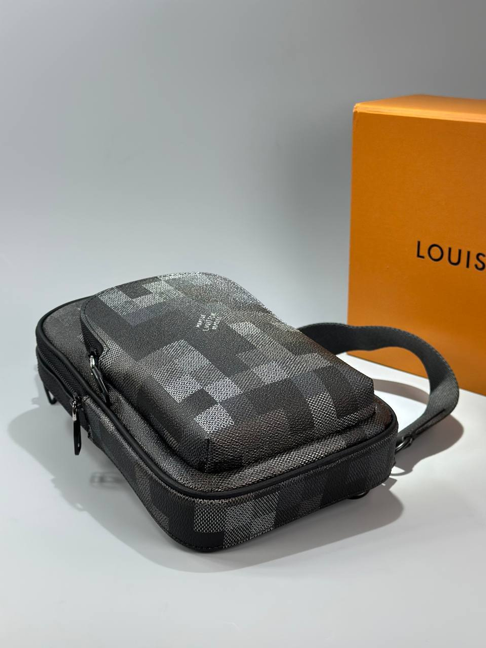 Сумка Louis Vuitton