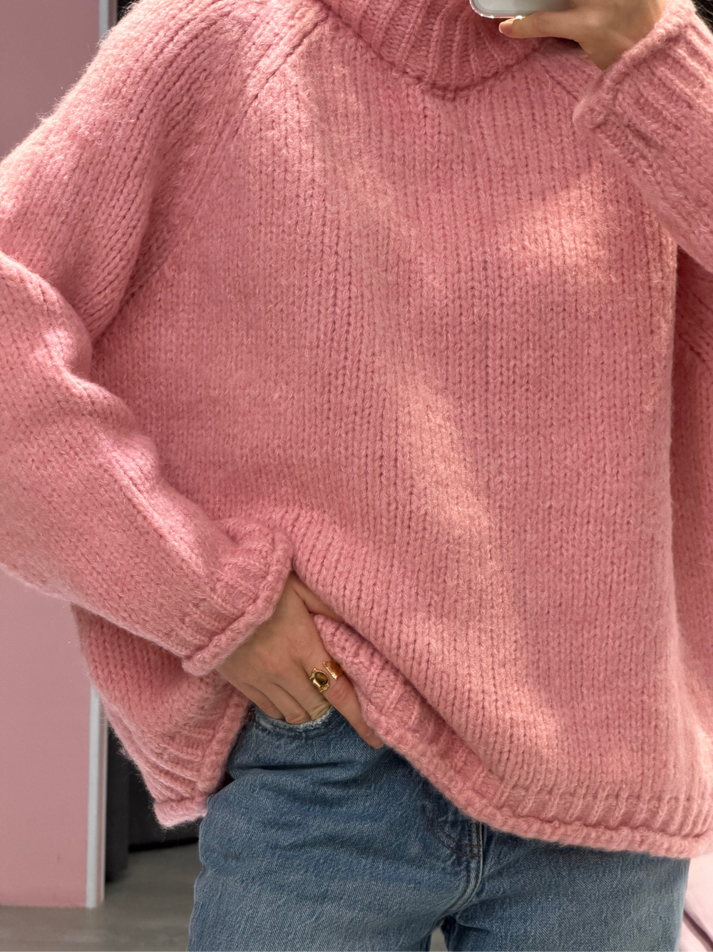 Свитер с горлом Candy розовый