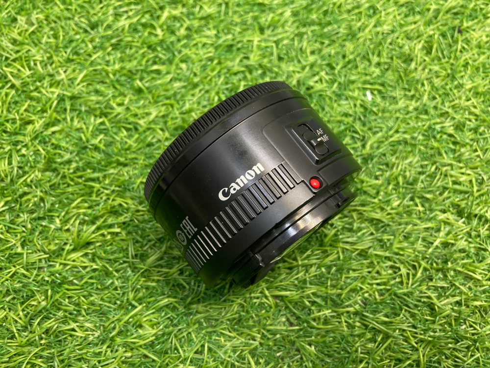 Canon EF 50mm 1.8 II