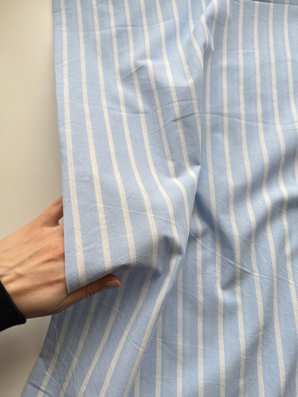 Вареный хлопок 250см. Полоска Вертикаль на голубом фоне