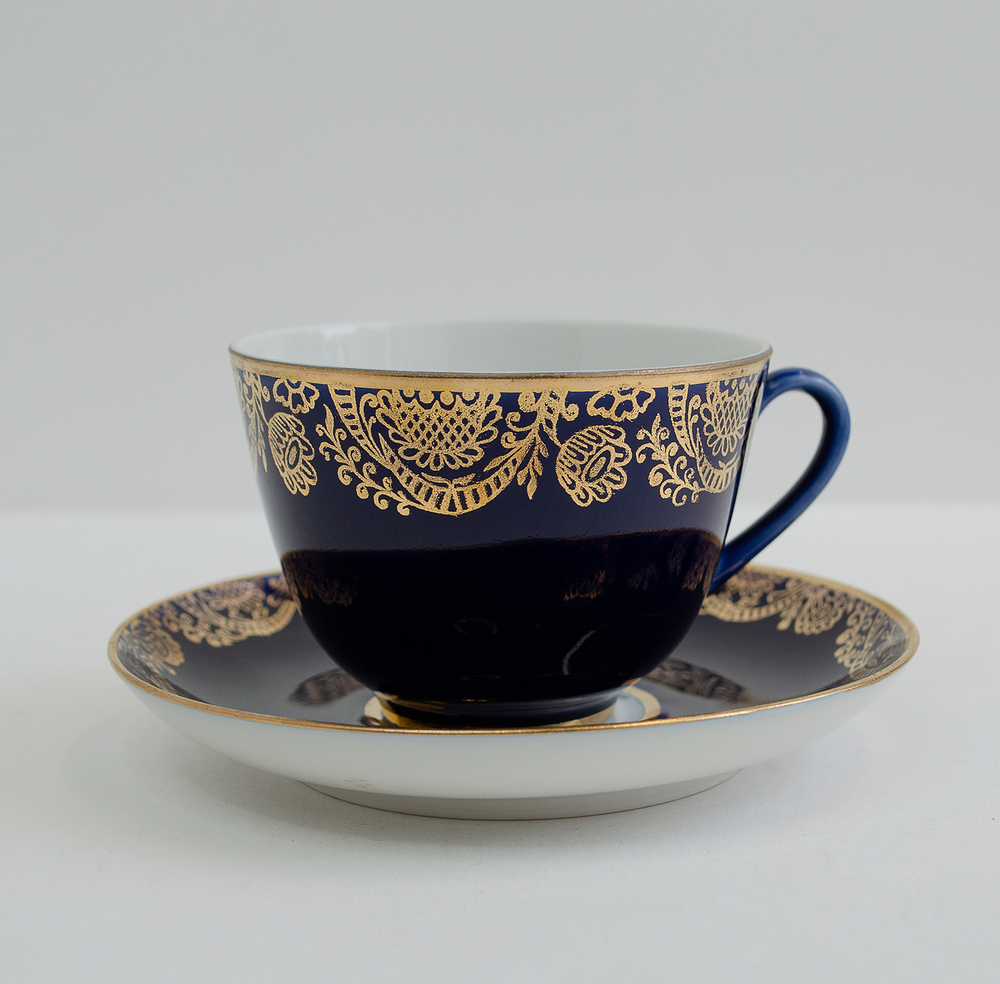 Чайная пара. Фарфор тонкостенный. СССР. ЛФЗ. 70-е г. Кобальт в золочение.