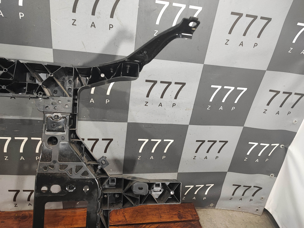 Панель передняя Hyundai Santa Fe 4 (TM) 20-нв Б/У Оригинал 64101S1500