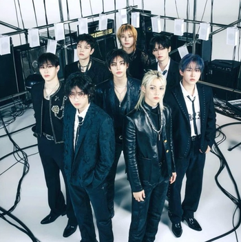Stray Kids