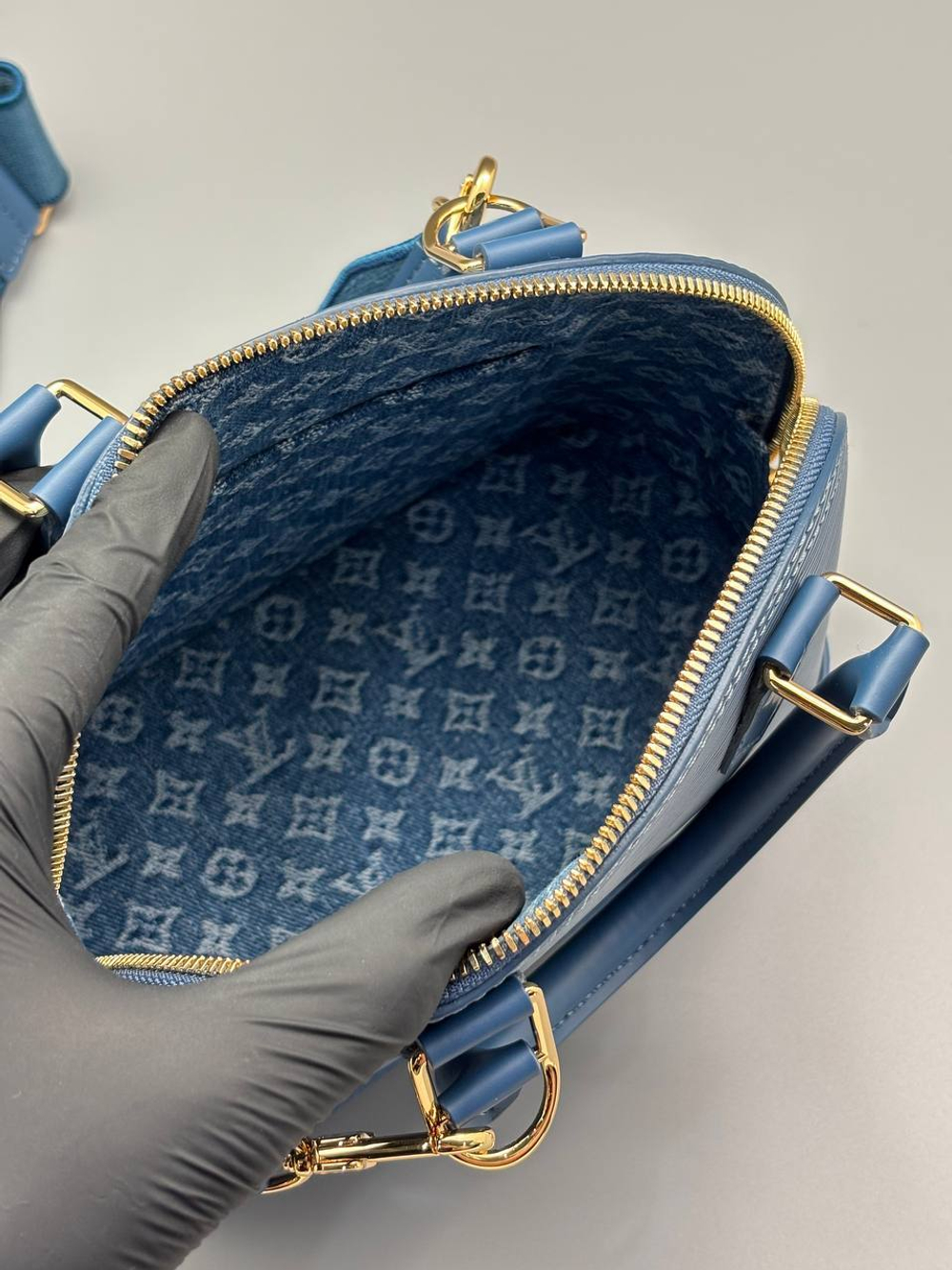 Сумка Louis Vuitton