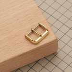Классическая застежка, цвет золото