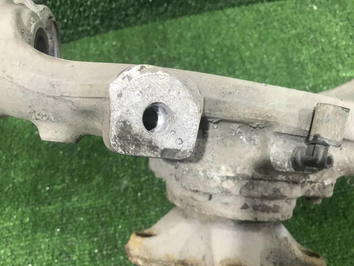 Кулак поворотный правый Porsche Cayenne 3 (17-нв)